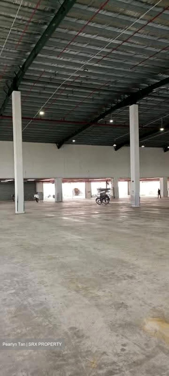 Changi North Way (D17), Factory #624030051